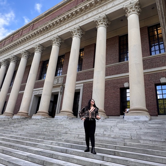 Meet Your Posher, Nicole! Hellllllooooo! - Picture 14 of 14